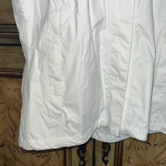 The North Face Hooded Rain Jacket - Picture 6 of 11